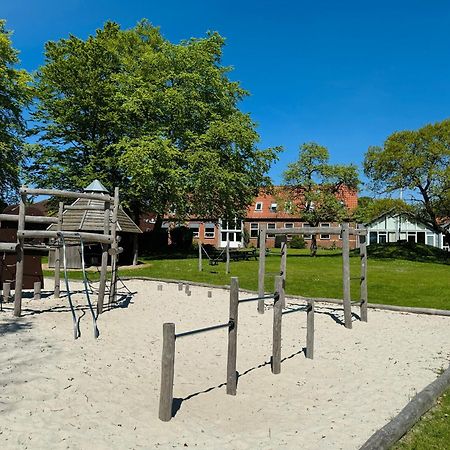 Koncepthotel Oksbøl エクステリア 写真