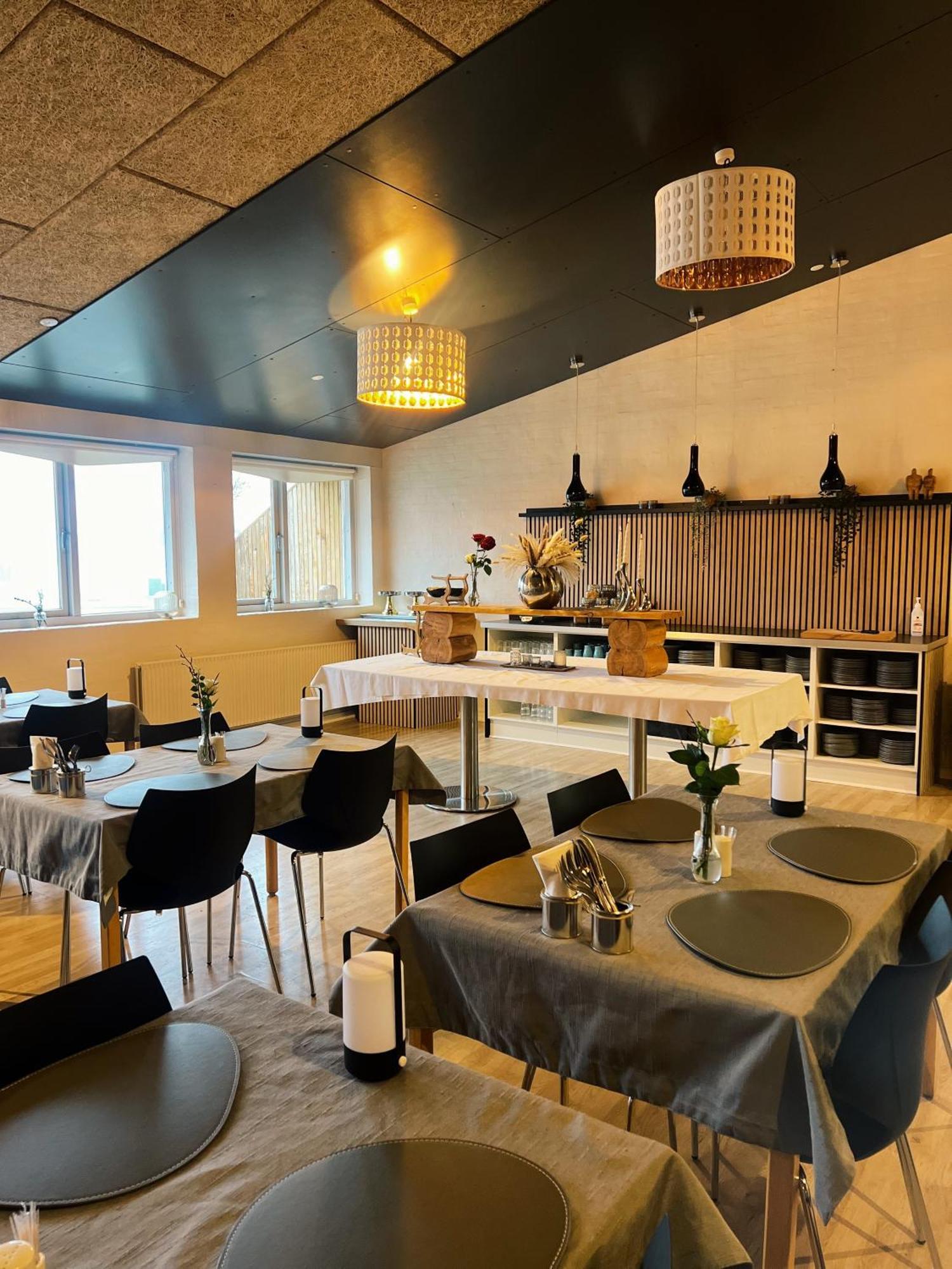 Koncepthotel Oksbøl エクステリア 写真