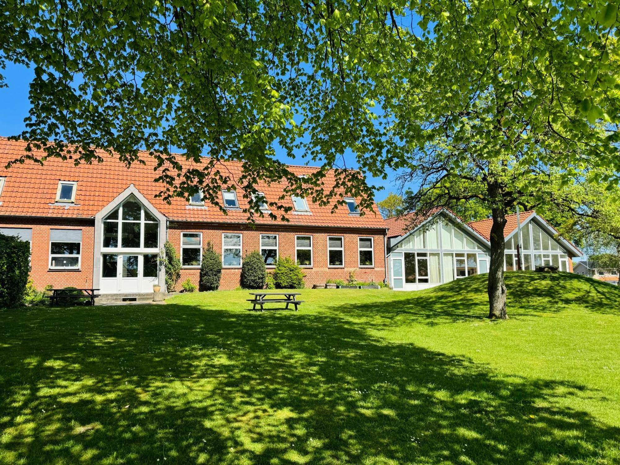 Koncepthotel Oksbøl エクステリア 写真