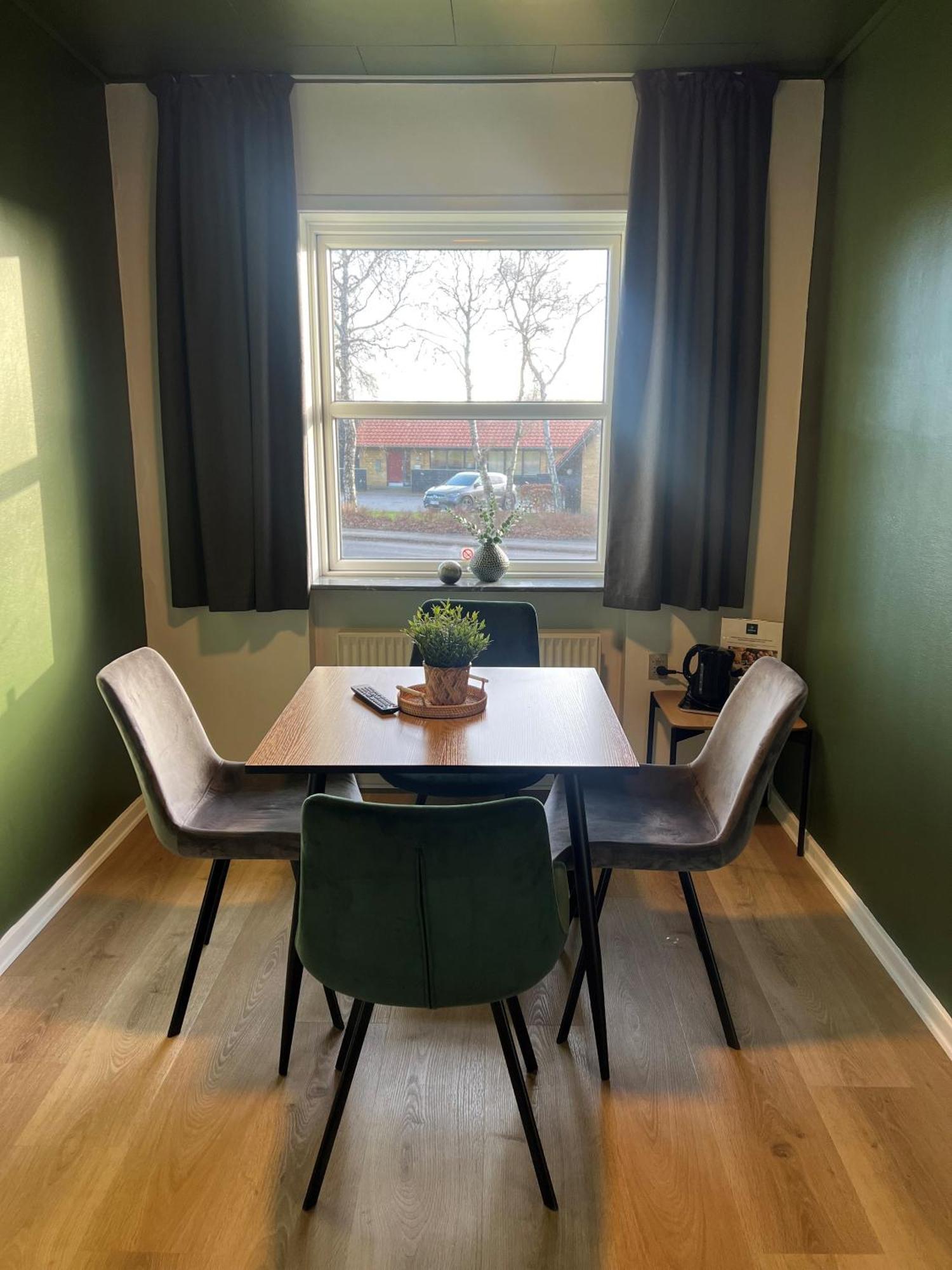 Koncepthotel Oksbøl エクステリア 写真
