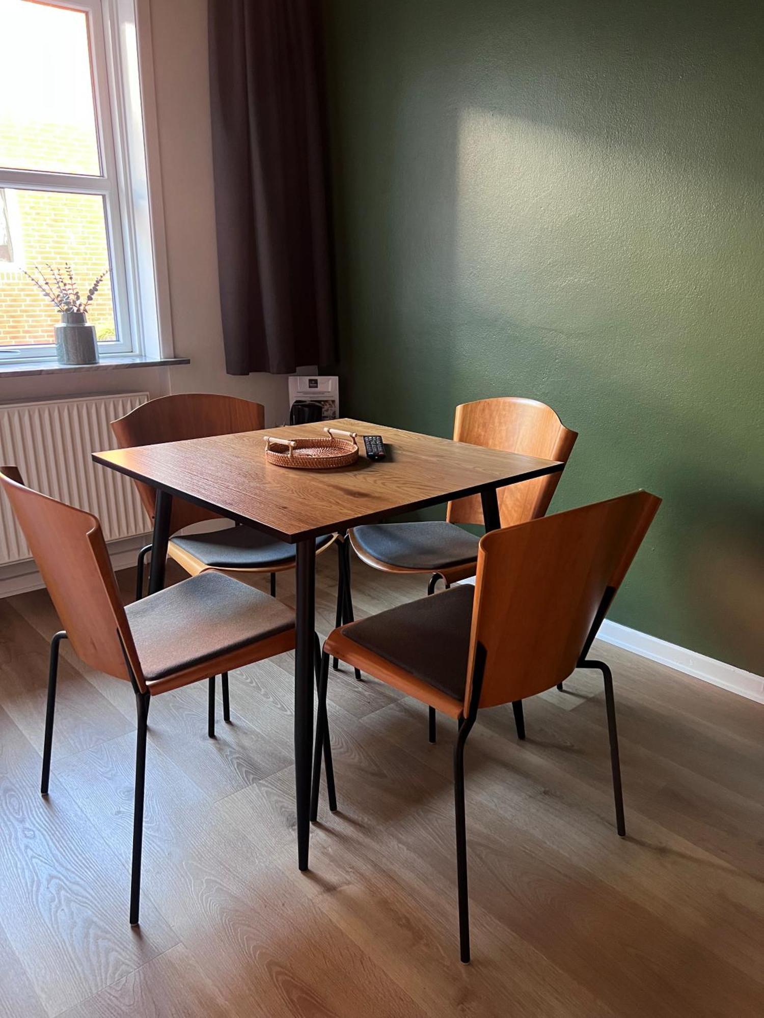 Koncepthotel Oksbøl エクステリア 写真