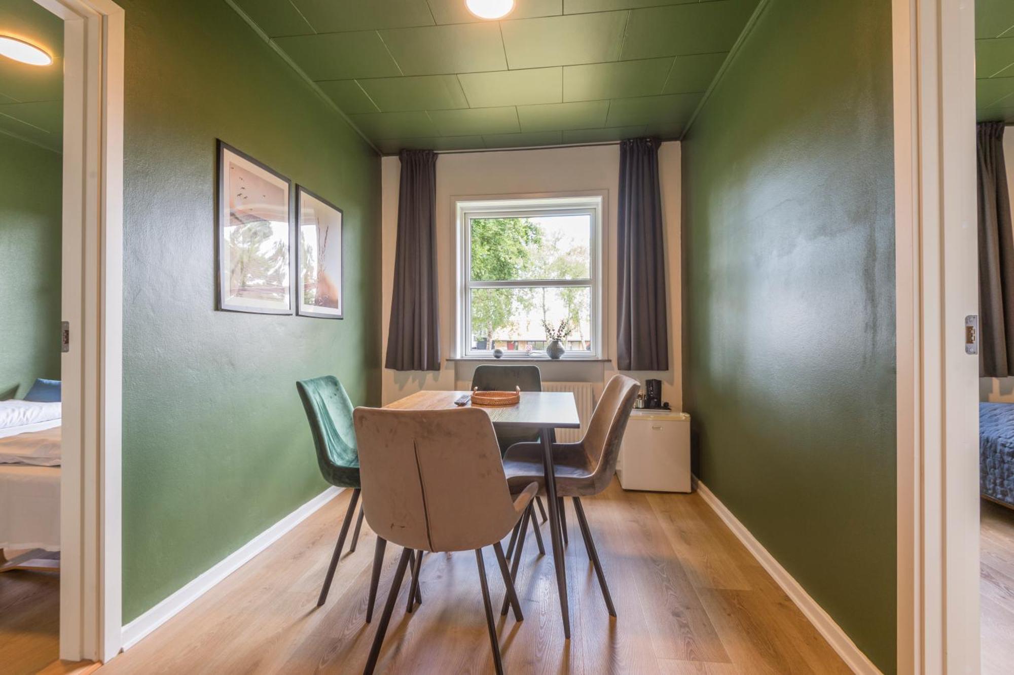 Koncepthotel Oksbøl エクステリア 写真