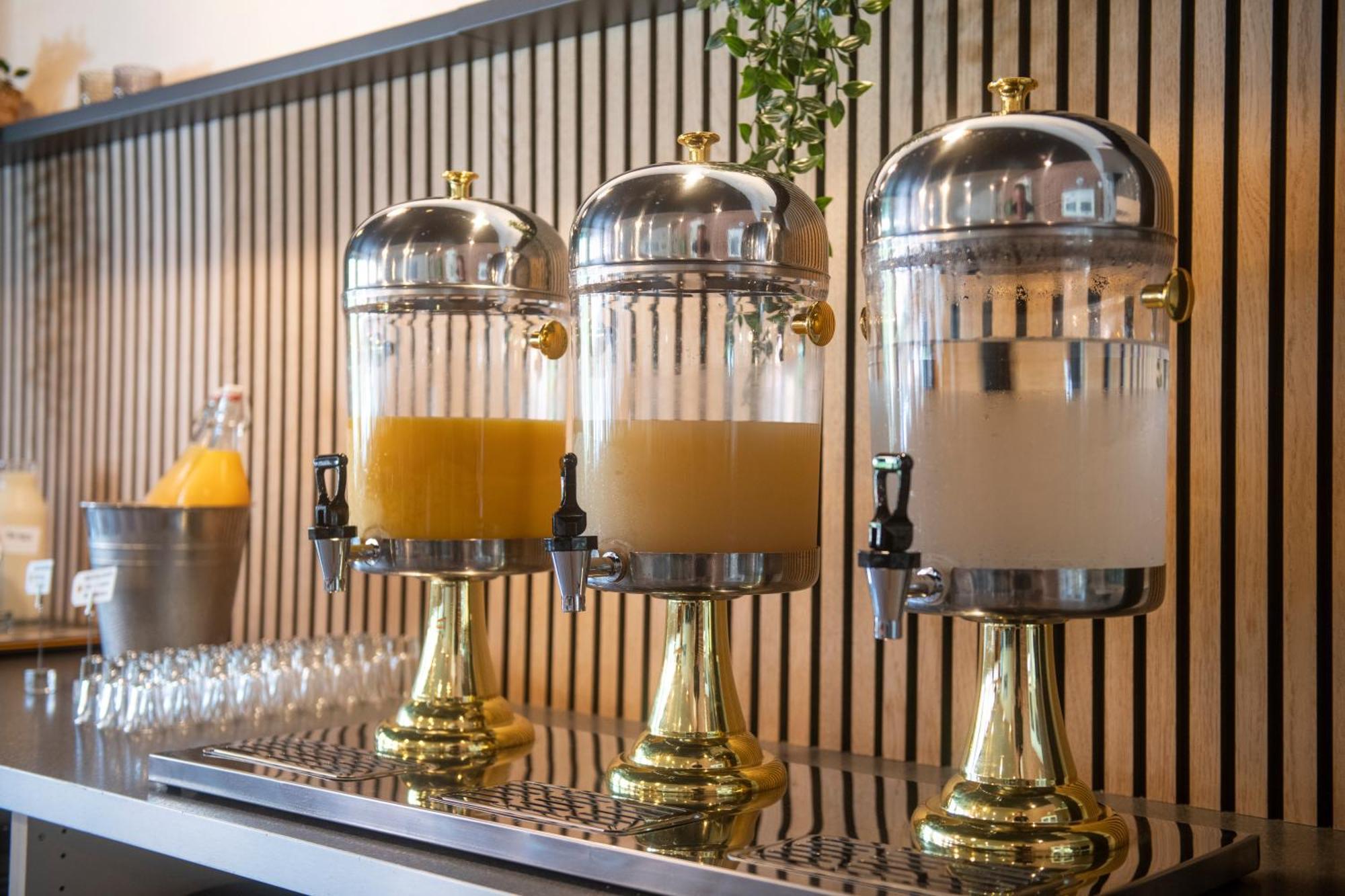 Koncepthotel Oksbøl エクステリア 写真